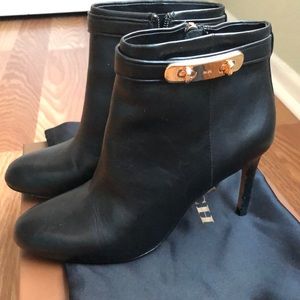 Coach - Regina Soft Shine Calf - Size 6 M